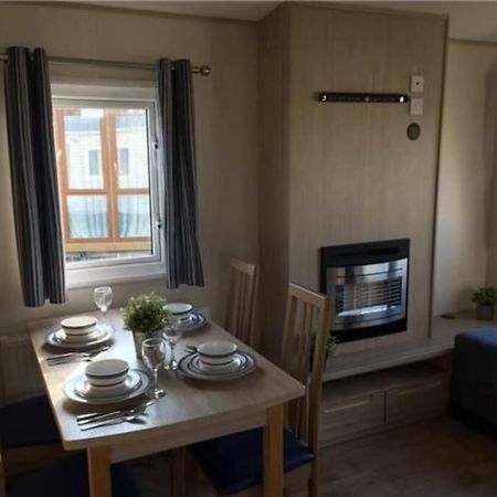 8 Berth Caravan At Parkdean Camber Sands Extérieur photo