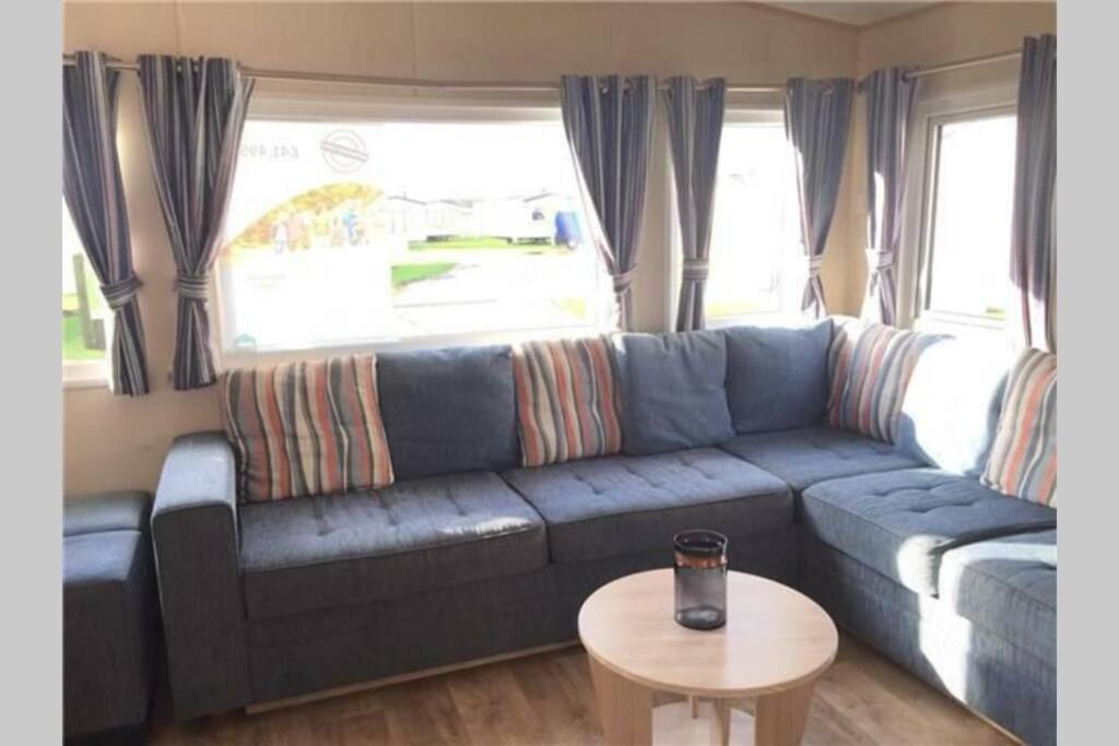 8 Berth Caravan At Parkdean Camber Sands Extérieur photo